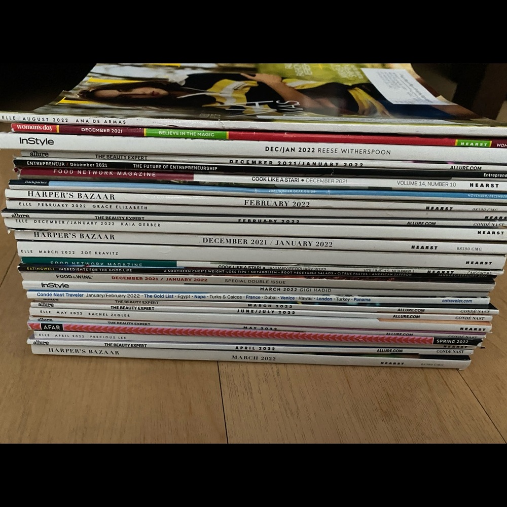 Assorted Magazines - 25 ct